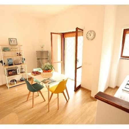リド・ディ・オスティアCozy Coastal Gatewayアパートメント エクステリア 写真